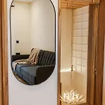 Charm - Private Mountain Retreat With Sauna, Jacuzzi & Kids Playroom * 班斯科