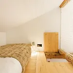 Charm - Private Mountain Retreat With Sauna, Jacuzzi & Kids Playroom 木屋 班斯科