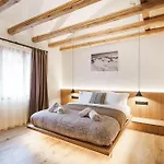 Charm - Private Mountain Retreat With Sauna, Jacuzzi & Kids Playroom Dağ evi *