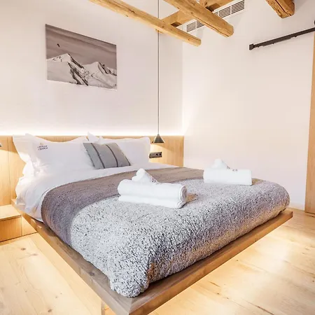 Шале Charm - Private Mountain Retreat With Sauna, Jacuzzi & Kids Playroom *